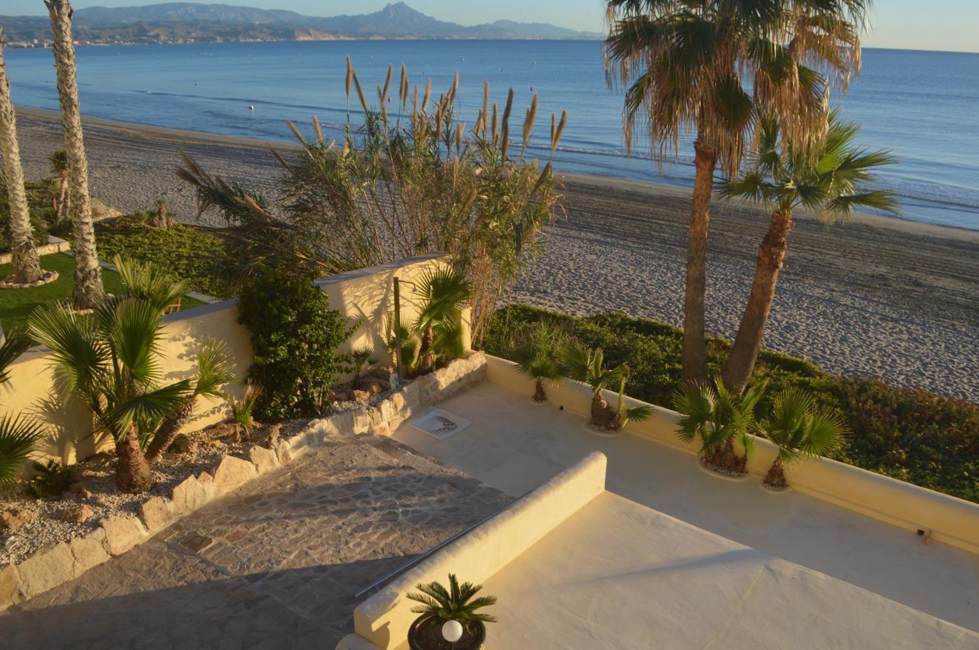 Espectacular Apartamento A Pie De Playa En Chalet Roquetes Alicante Exterior photo